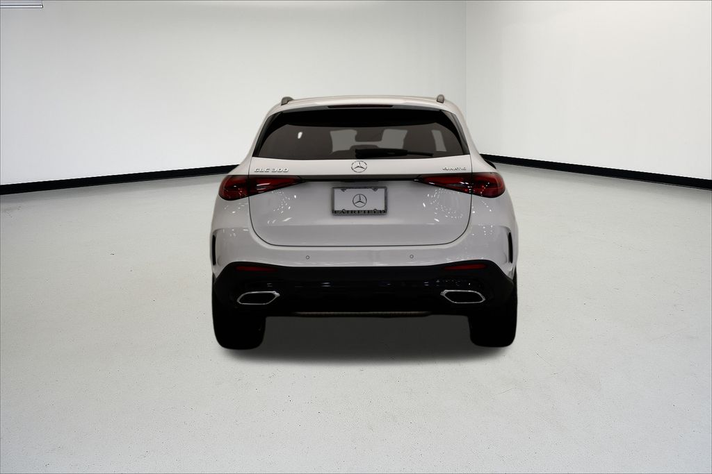 Thumbnail: 2026 Mercedes-Benz GLC - 4