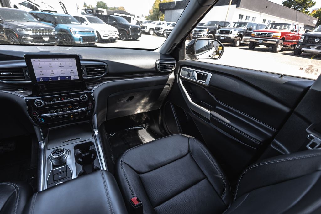 2022 Ford Explorer Limited thumbnail 22