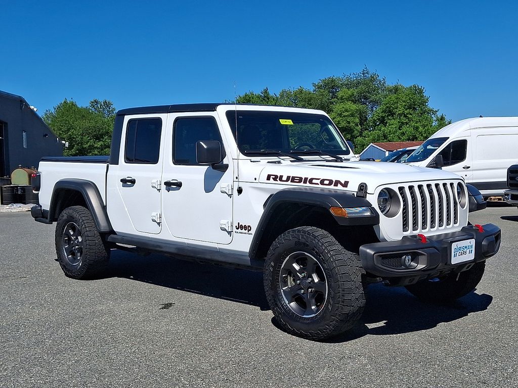 Bright White Clearcoat 2021 Jeep Gladiator Rubicon Crew Cab 4WD Pickup Truck Four-Wheel Drive 6-Speed Manual