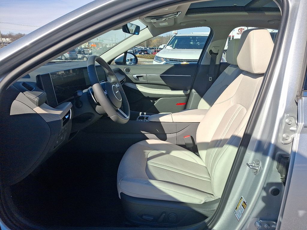Thumbnail: 2025 Hyundai Sonata - 14