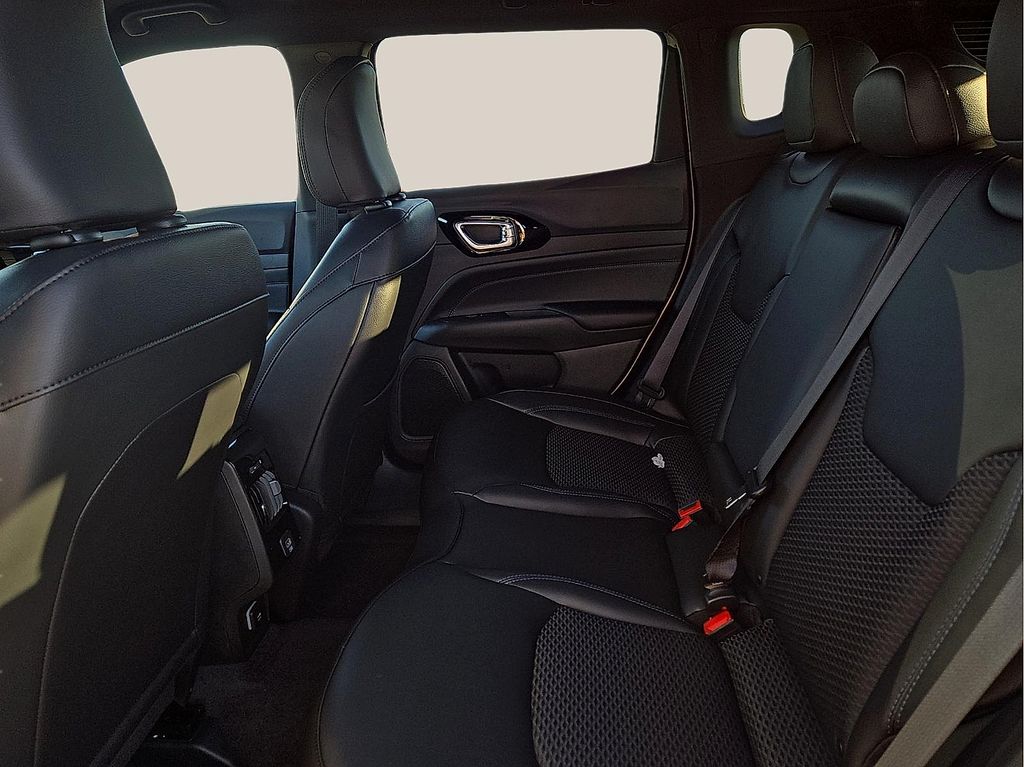 New 2026 Jeep Compass Latitude For Sale in Farmington, AR