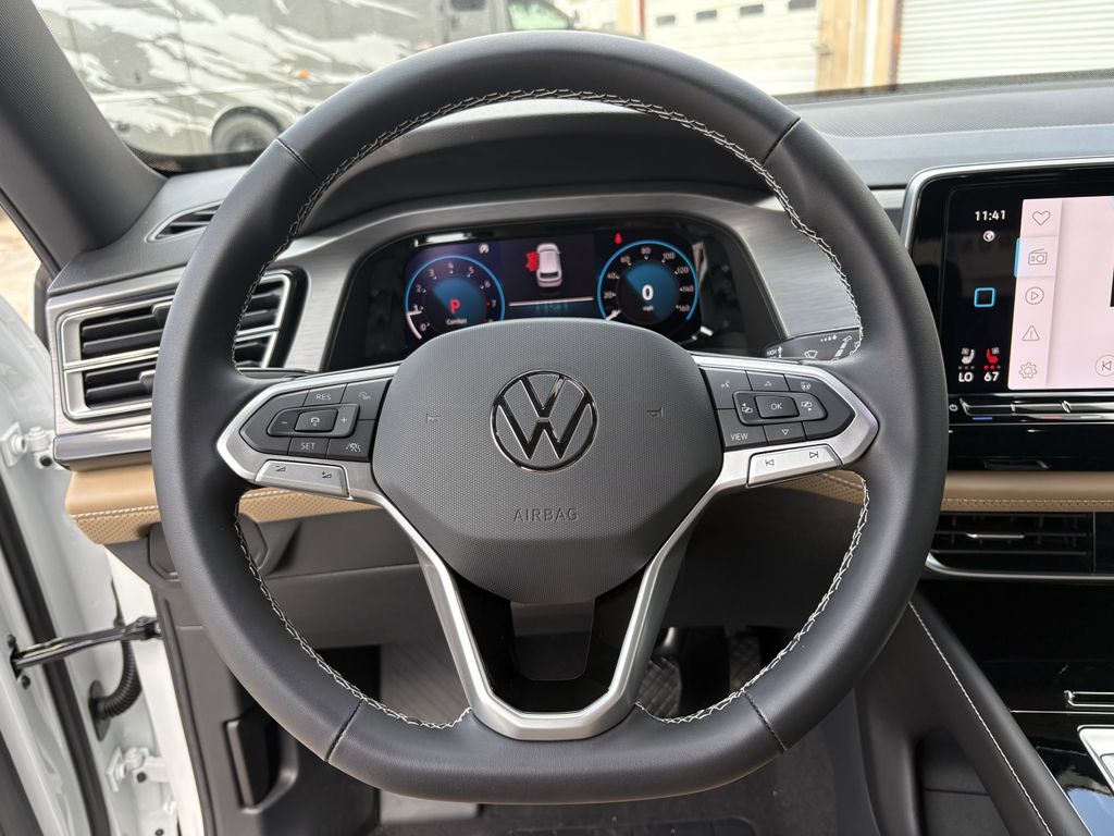 New 2026 White Volkswagen 2.0T SE w/Technology image 15