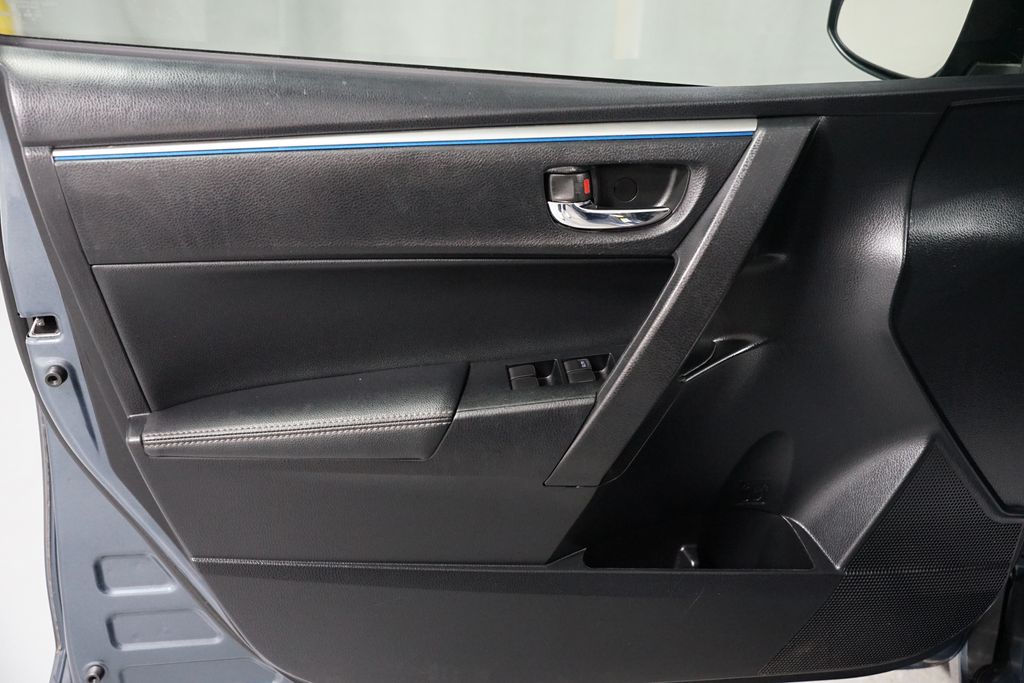 Thumbnail: 2016 Toyota Corolla - 26