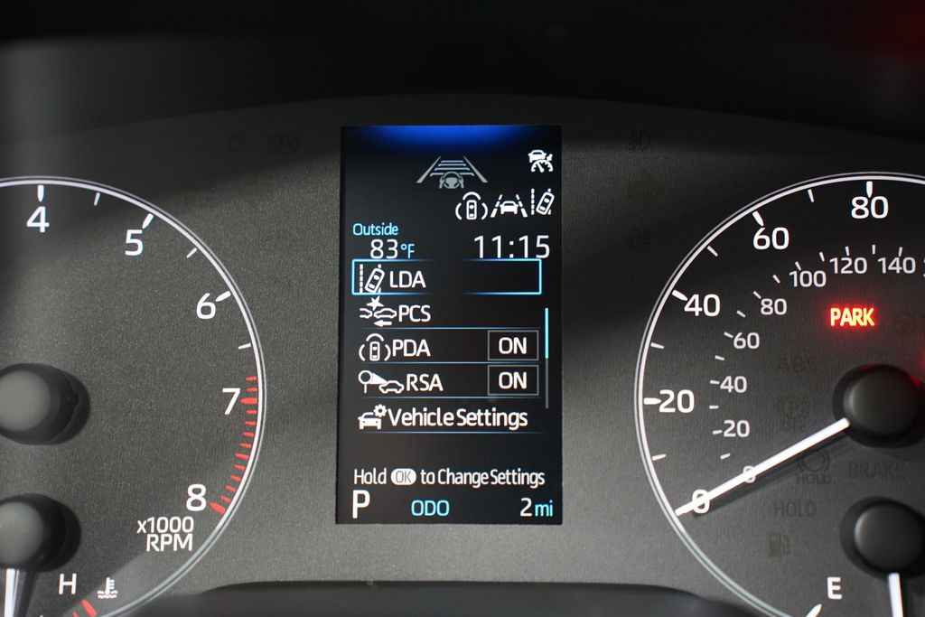 2025 Toyota Corolla LE 16