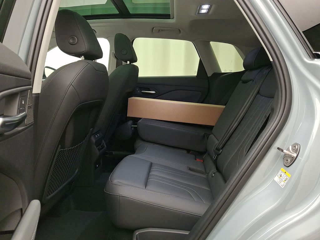Thumbnail: 2026 Audi Q3 - 6