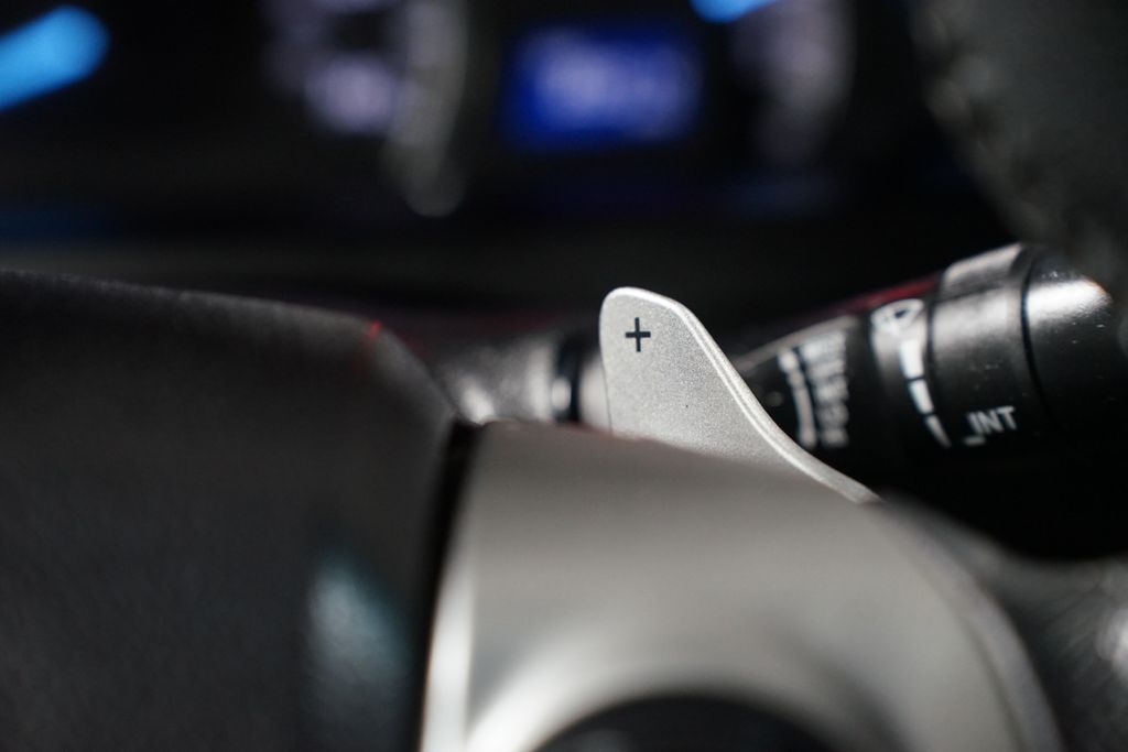 Thumbnail: 2014 Toyota Camry - 14