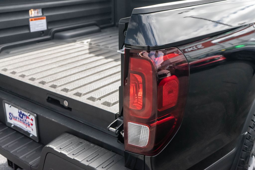 New 2025 Honda Ridgeline Truck