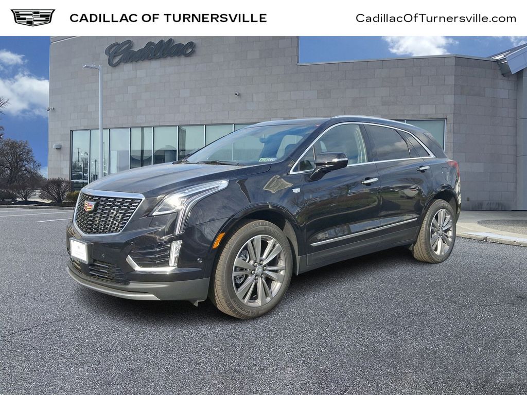 2025 Cadillac XT5 Premium Luxury Hero Image