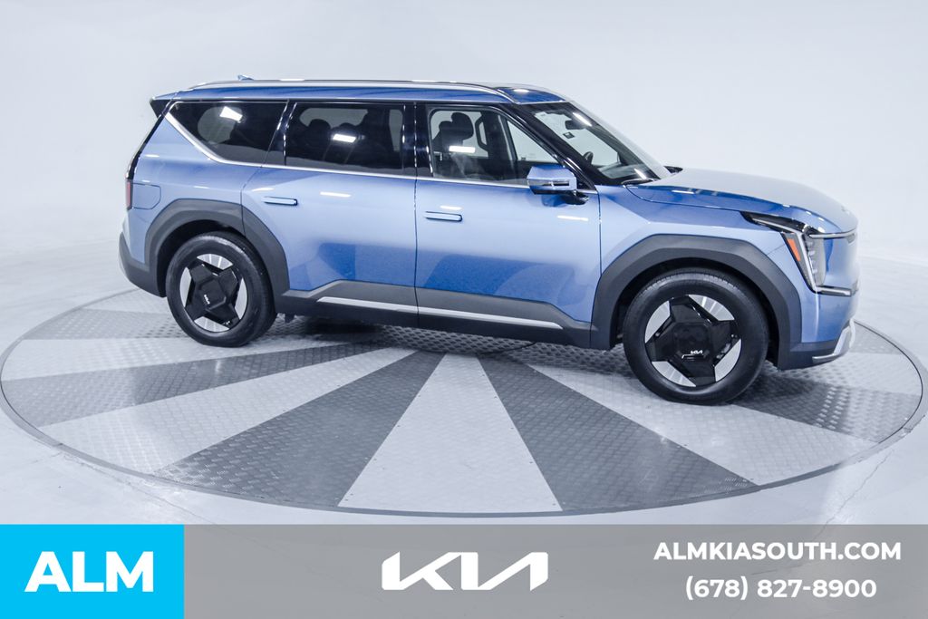 2024 Kia EV9 Wind photo 12