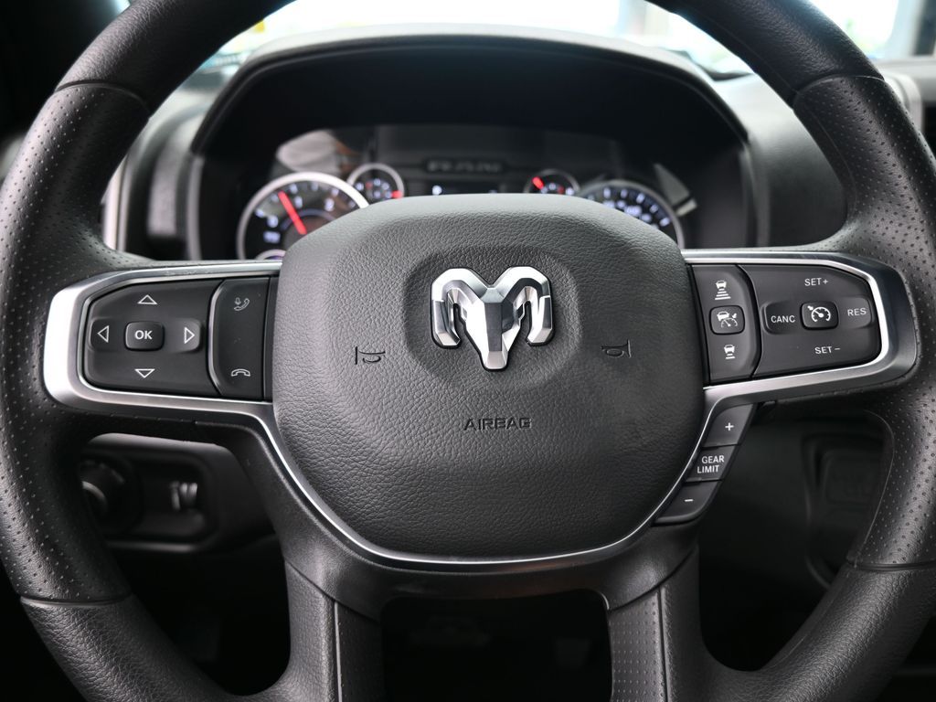 New 2026 Diamond Black Crystal Pearlcoat Ram Tradesman image 23