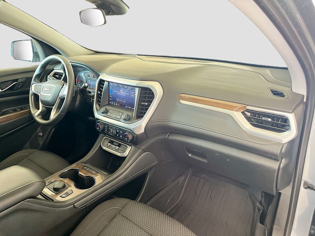 Used 2023 Silver GMC SLE image 31