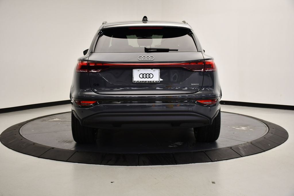 Thumbnail: 2025 Audi Q6 e-tron - 4