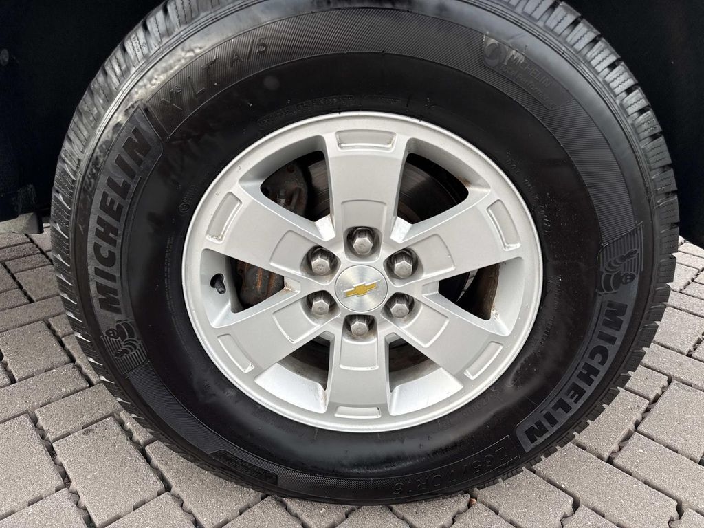 Used 2020 Gray Chevrolet Work Truck image 9