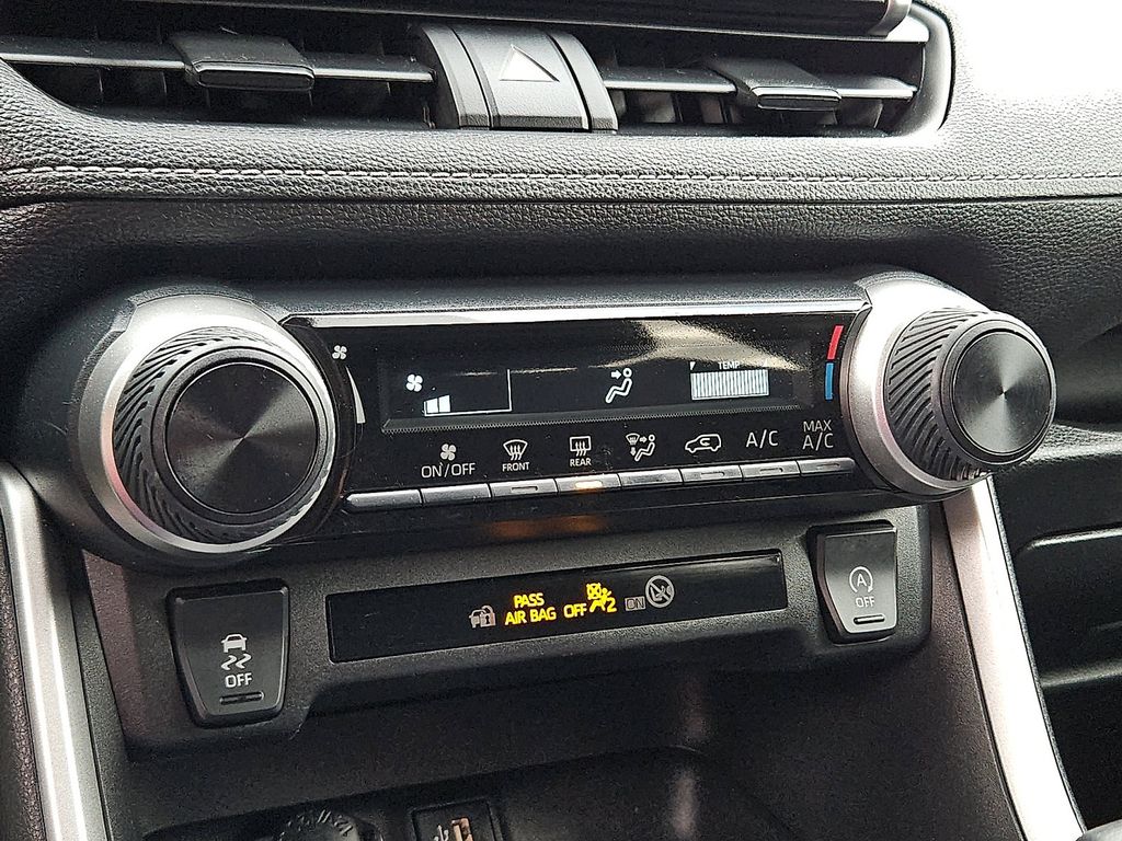 Thumbnail: 2023 Toyota RAV4 - 16