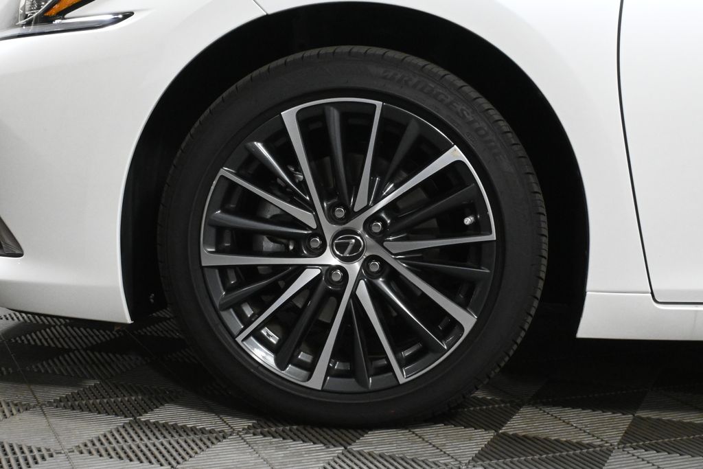 2025 Lexus ES 350 12