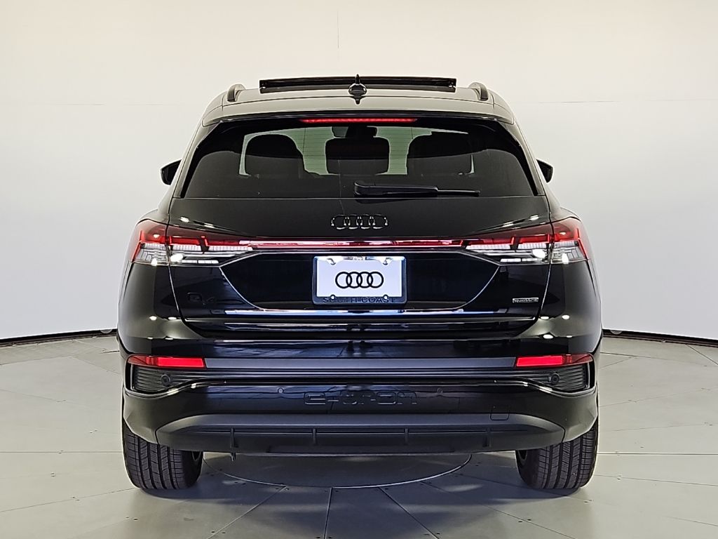 Thumbnail: 2024 Audi Q4 e-tron - 8