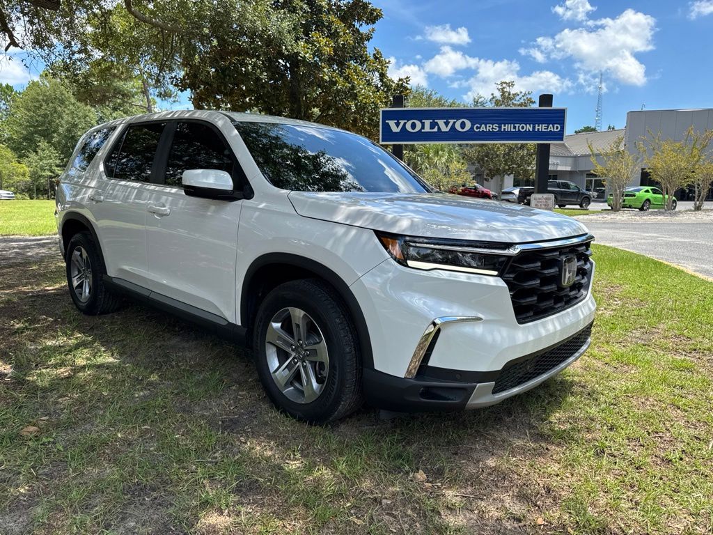 Platinum White Pearl 2025 Honda Pilot SUV / Crossover Front-Wheel Drive Automatic