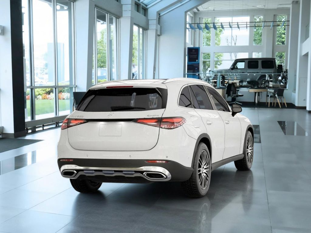 Thumbnail: 2027 Mercedes-Benz GLC - 22