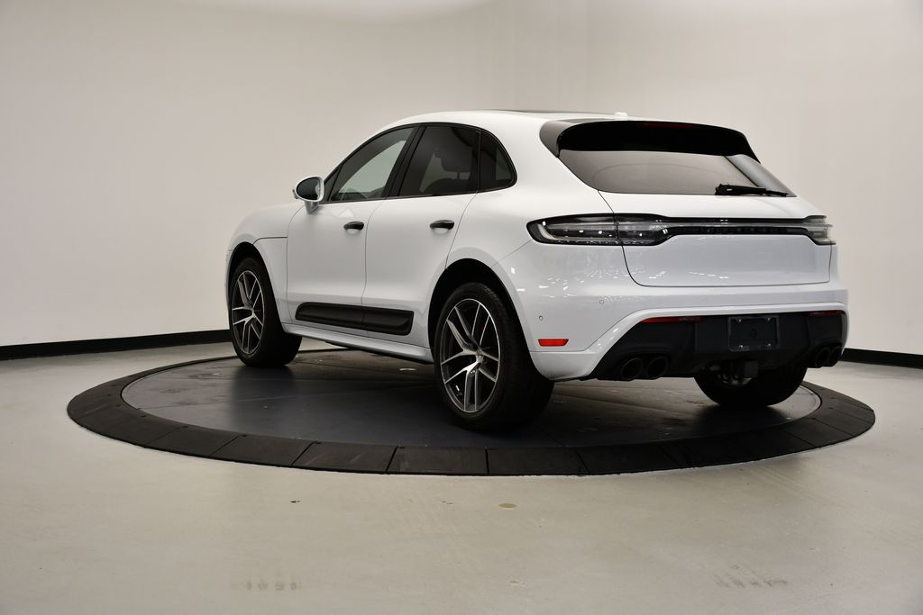 2022 Porsche Macan S 3