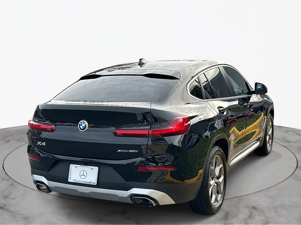 Thumbnail: 2023 BMW X4 - 8