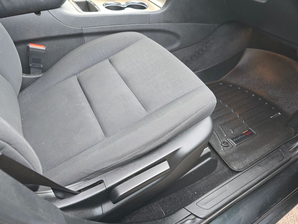 2014 Jeep Grand Cherokee Laredo photo 25