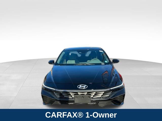 2024 Hyundai Elantra SEL 2