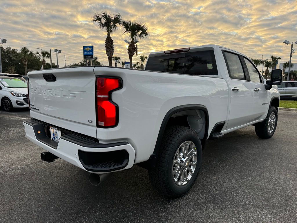 2025 Chevrolet Silverado 2500HD LT 8