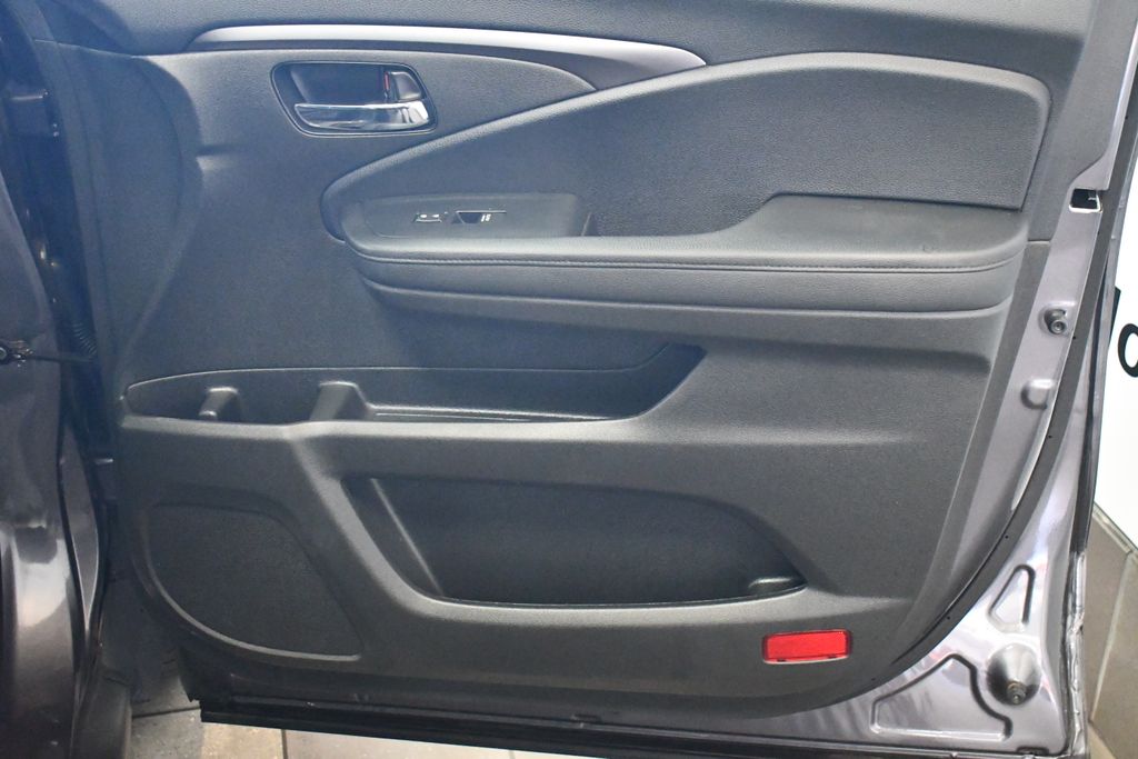 Thumbnail: 2022 Honda Pilot - 31