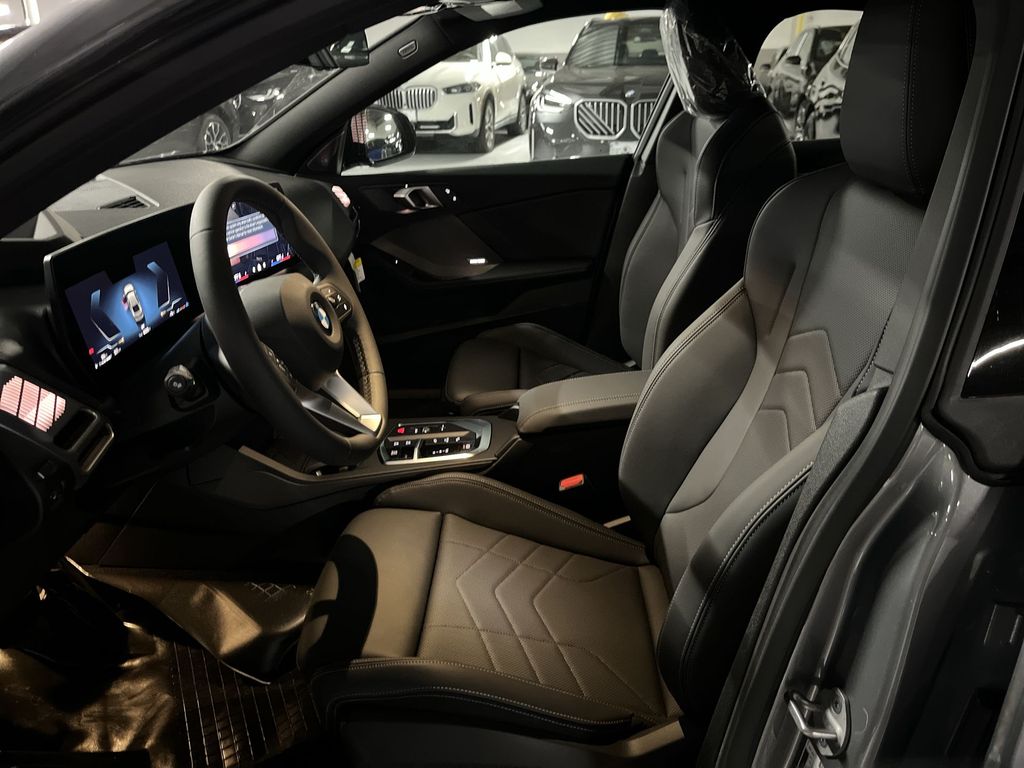 Thumbnail: 2026 BMW 2 Series - 11