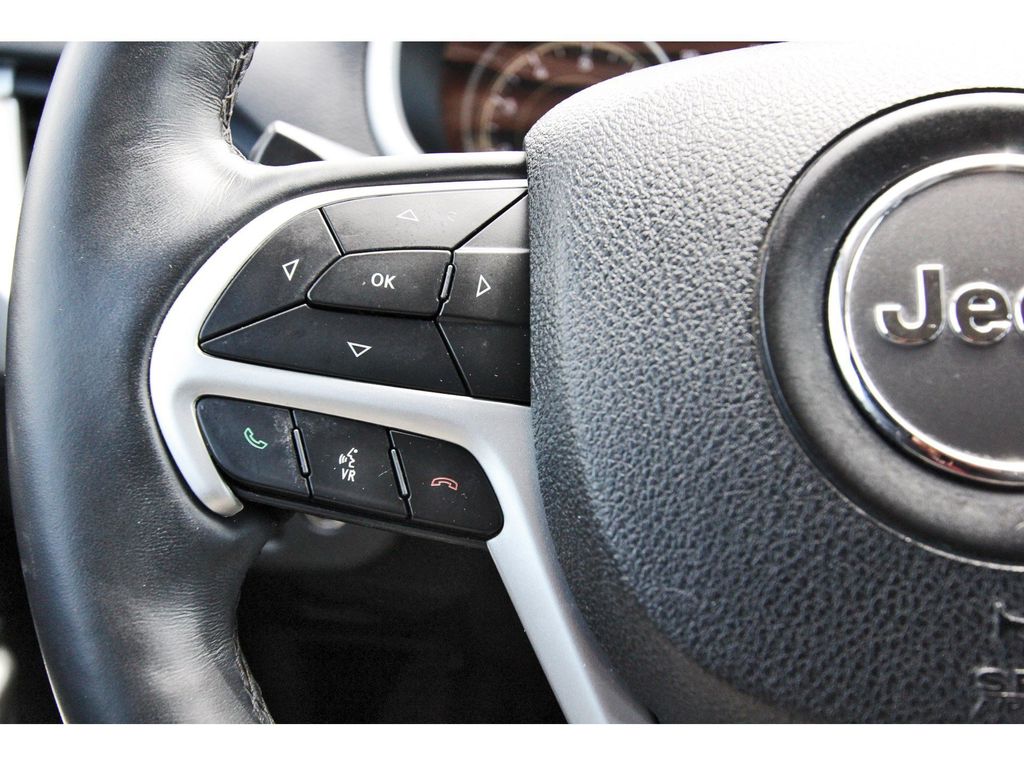 2018 Jeep Cherokee Trailhawk Silver at AutoSavvy Houston Northwest