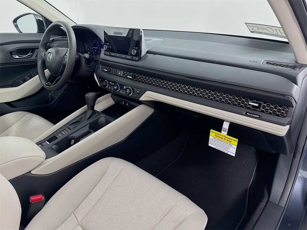 2025 Honda Accord SE photo