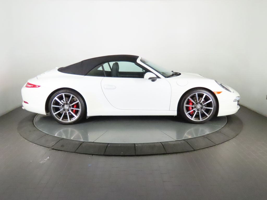Thumbnail: 2014 Porsche 911 - 8