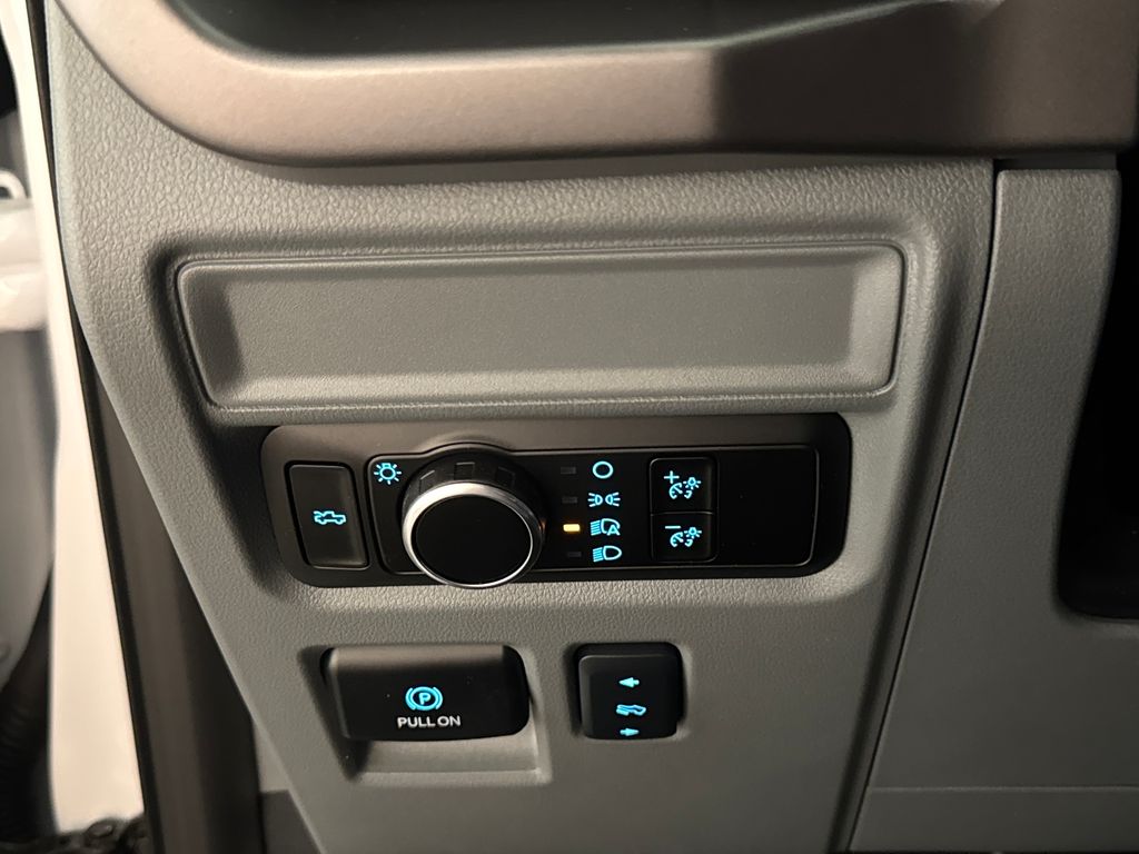 Certified Used 2025 White Ford XLT image 19