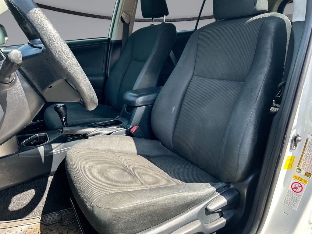 Thumbnail: 2018 Toyota RAV4 - 11