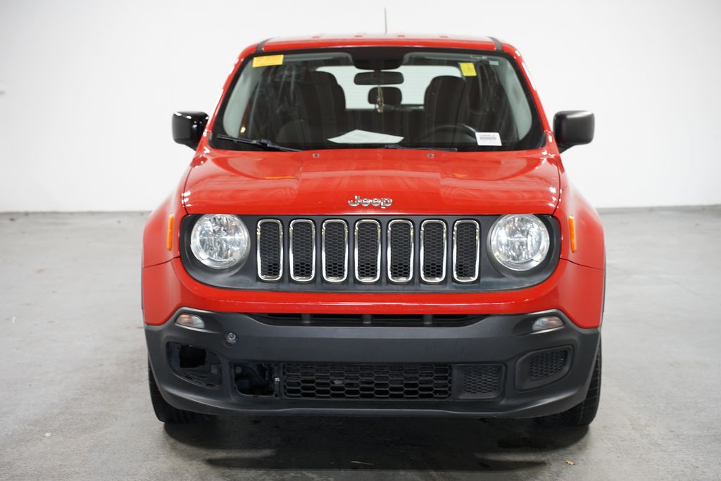 Thumbnail: 2016 Jeep Renegade - 2