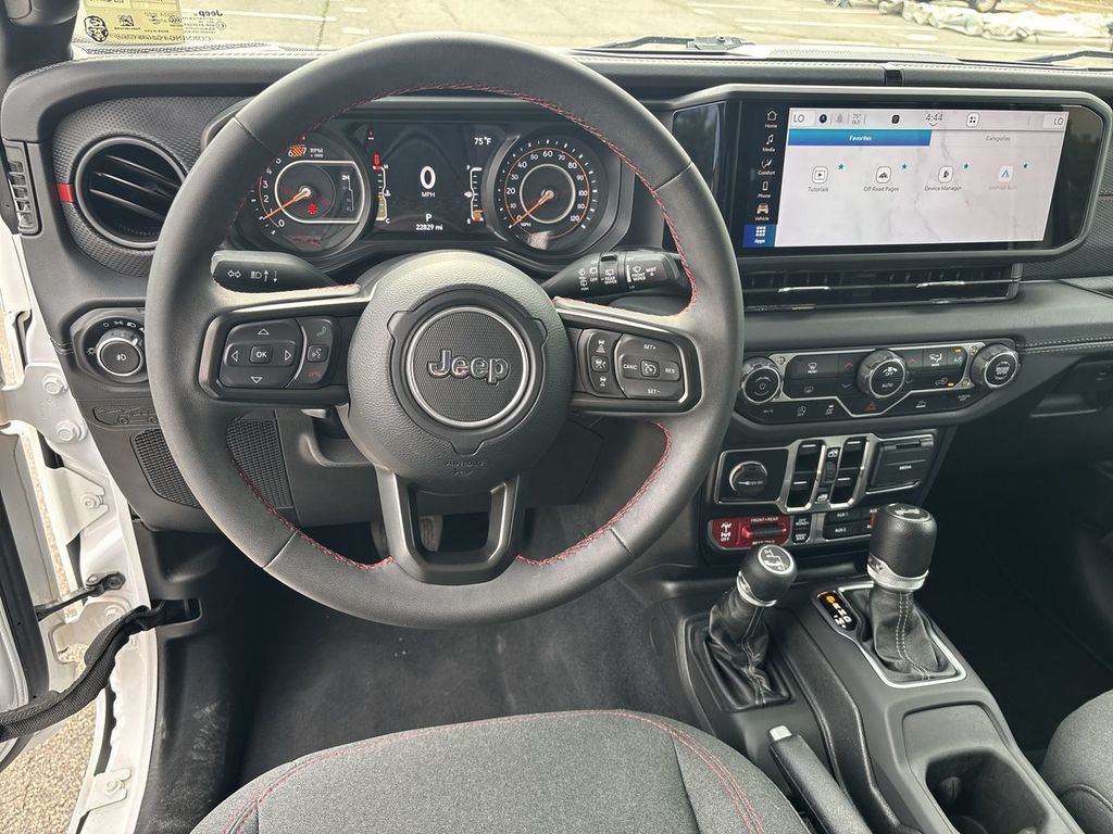 Used 2024 Jeep Wrangler SUV