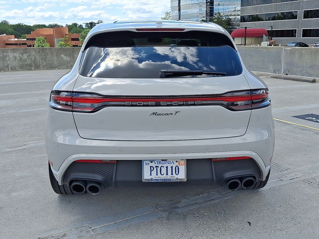 2024 Porsche Macan T 10