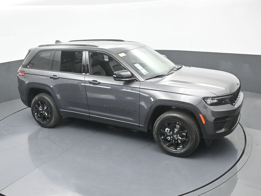 New 2025 Baltic Gray Metallic Clearcoat Jeep Altitude X image 47