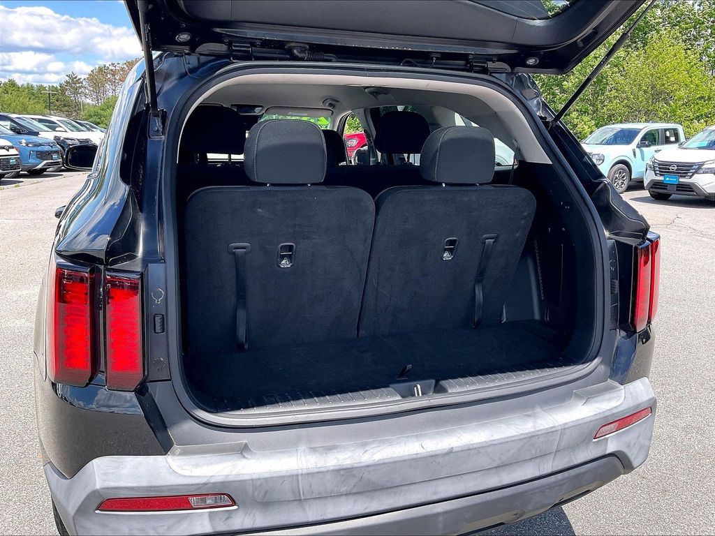 2023 Kia Sorento — photo 35