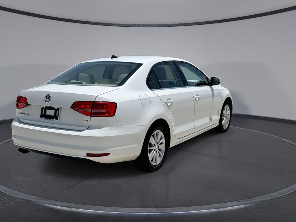 Thumbnail: 2015 Volkswagen Jetta - 11
