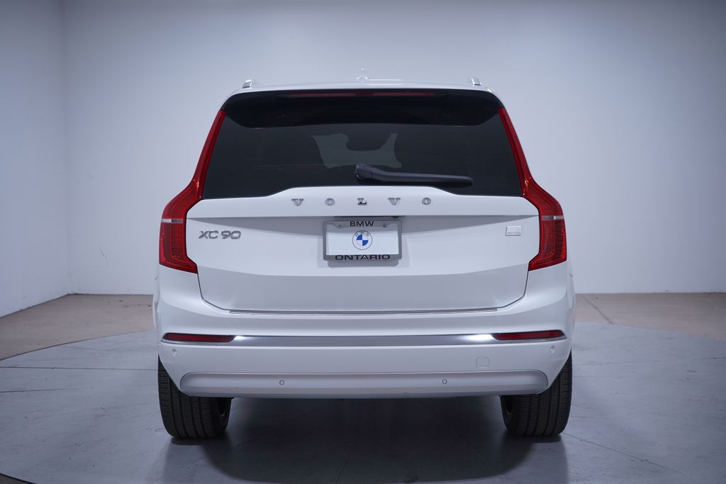 2022 Volvo XC90 T8 Inscription 5