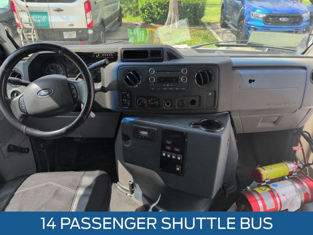 Used 2015 White Ford Base image 7
