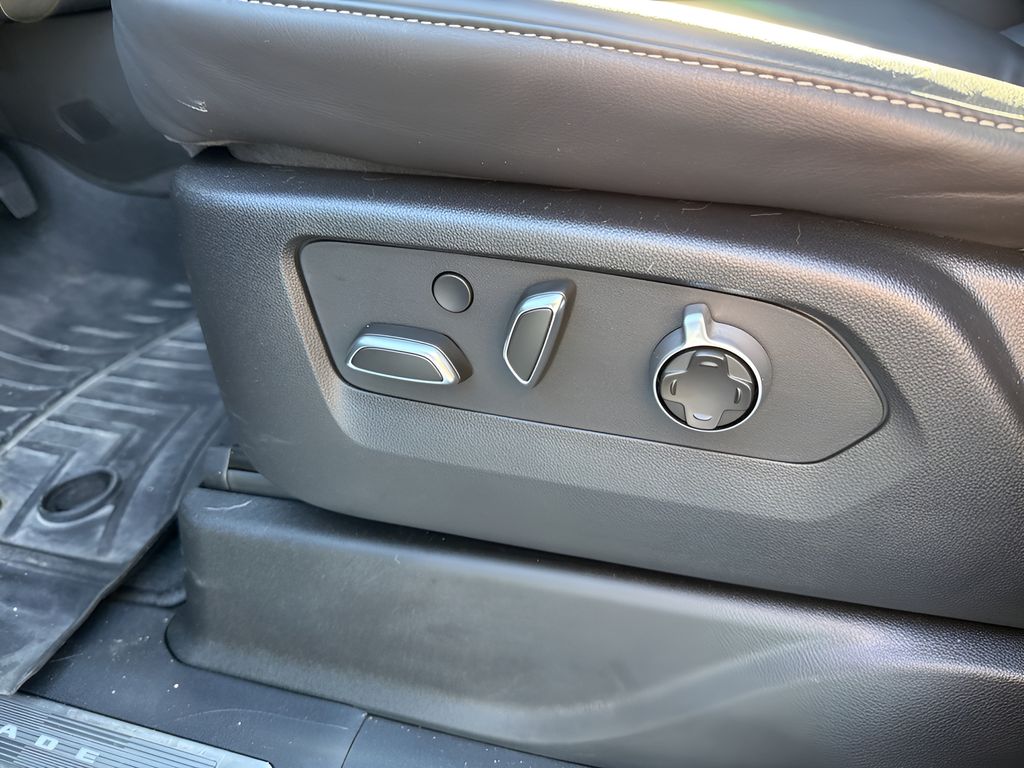 2025 Cadillac Escalade