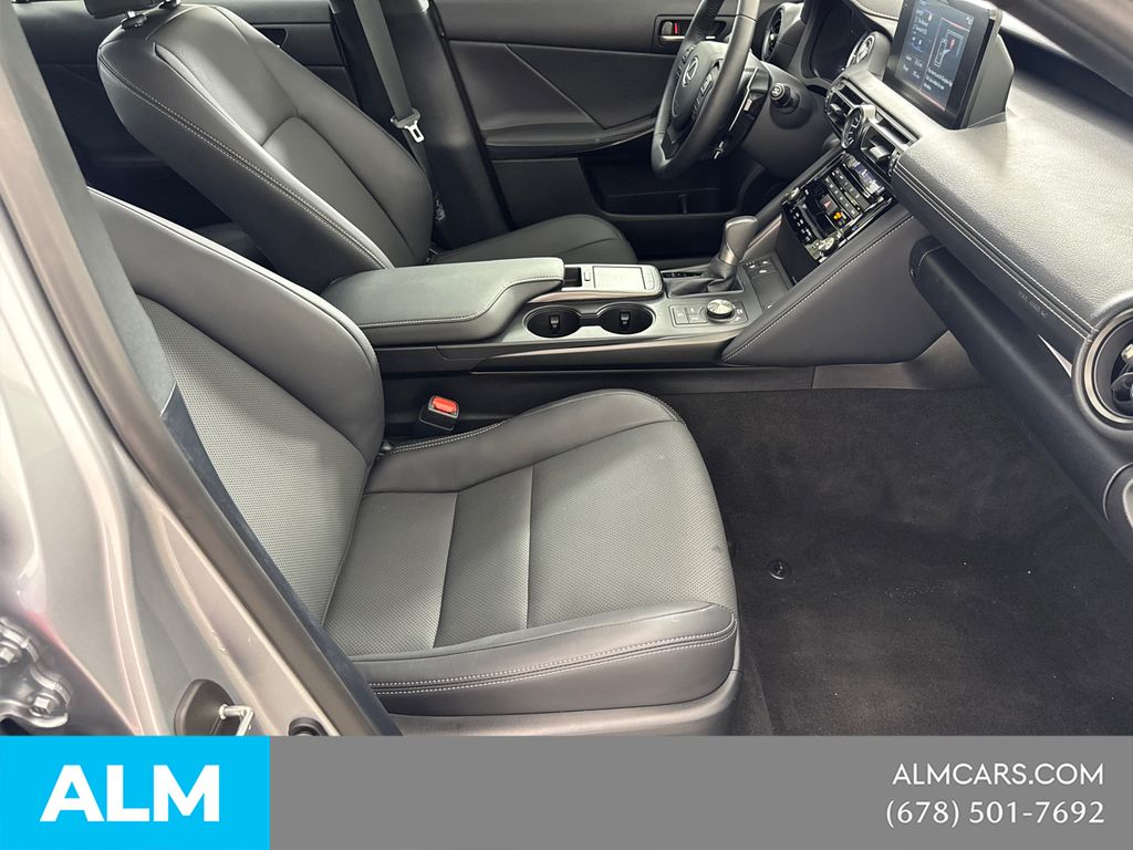 Used 2025 Silver Lexus 300 image 17