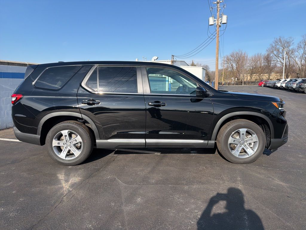 Thumbnail: 2025 Honda Pilot - 6