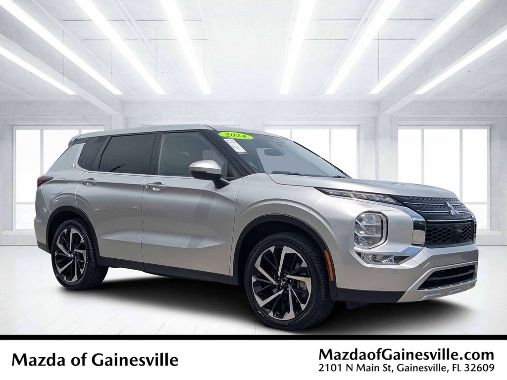 Alloy Silver Metallic 2024 Mitsubishi Outlander SUV / Crossover Front-Wheel Drive Continuously Variable Transmission