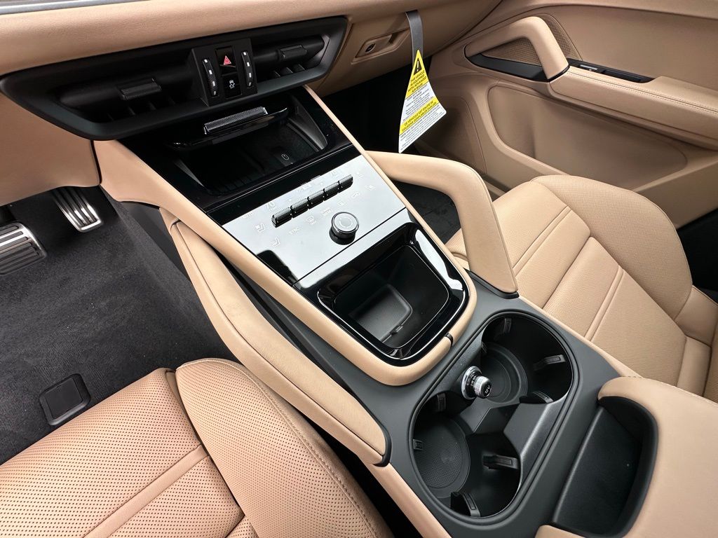 Thumbnail: 2026 Porsche  - 29