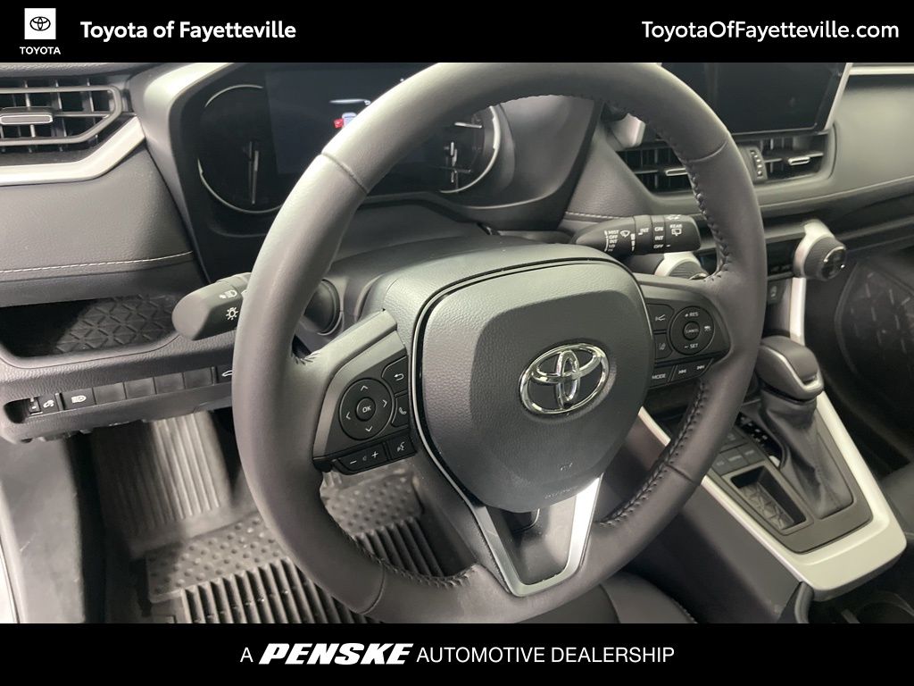 Thumbnail: 2025 Toyota RAV4 - 26