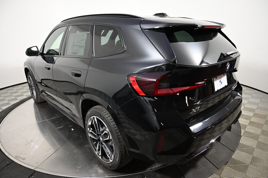 2025 BMW X1 xDrive28i 3