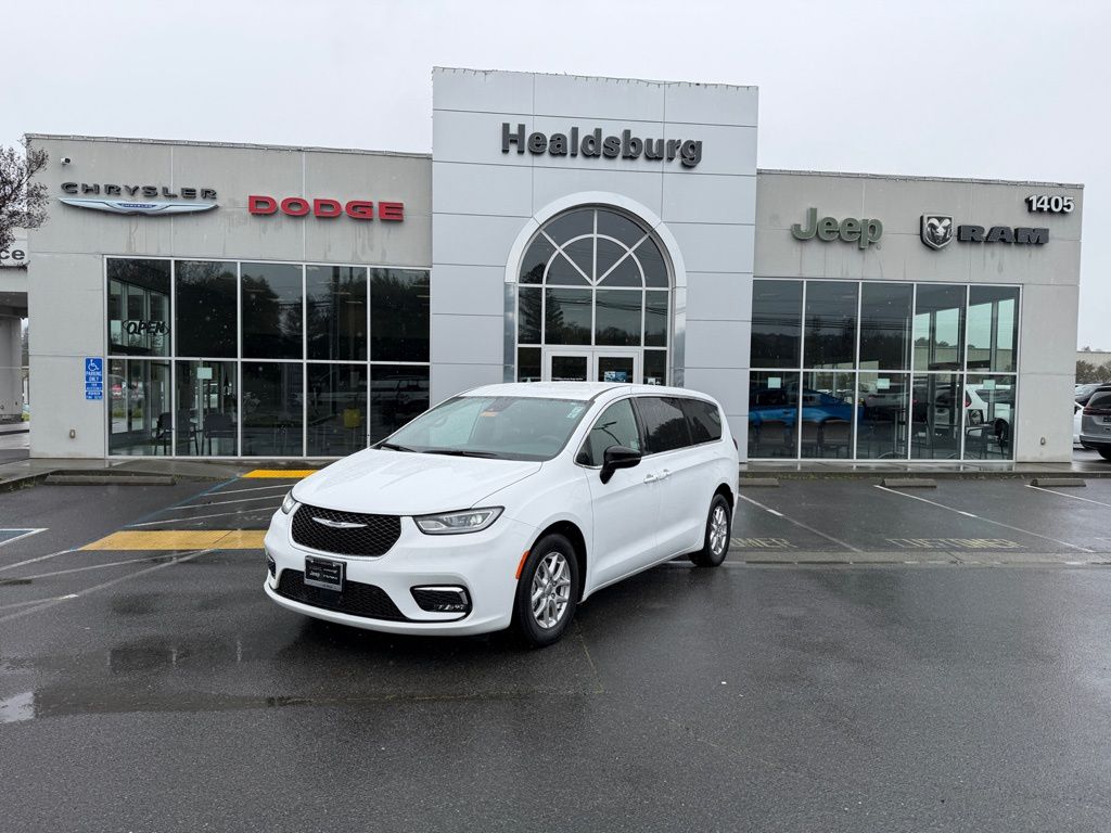 Bright White Clearcoat 2025 Chrysler Pacifica Minivan Front-Wheel Drive 9-Speed Automatic